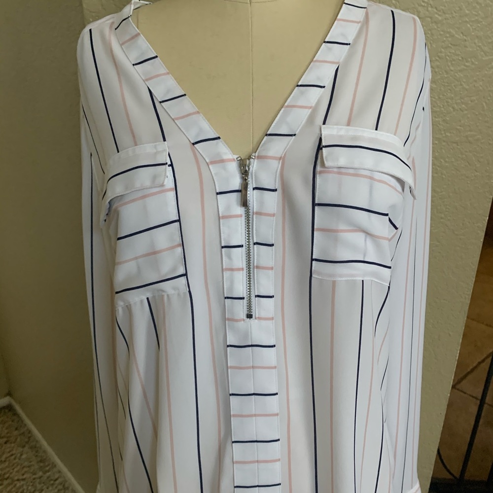 Express zippered top